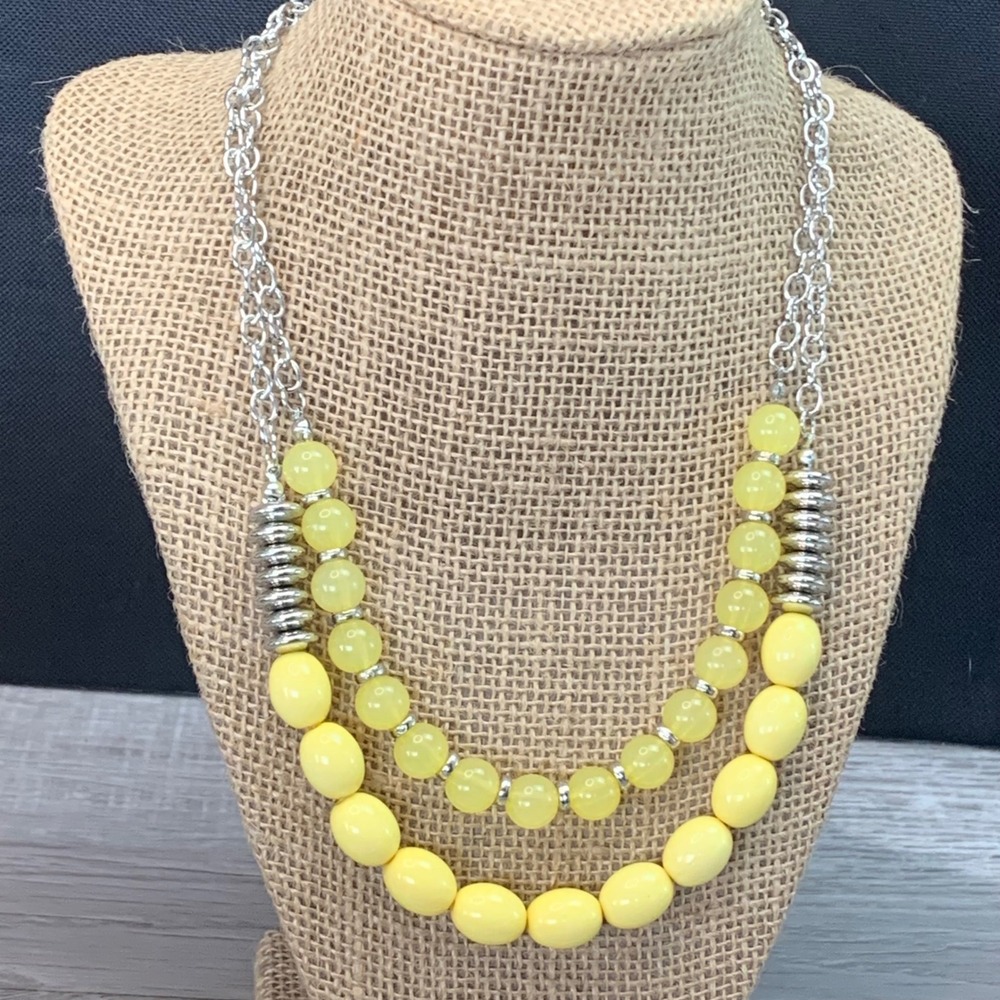 Yellow Double Layer Beaded Necklace Silver Tone Chain 18 Inch Adjustable 5399